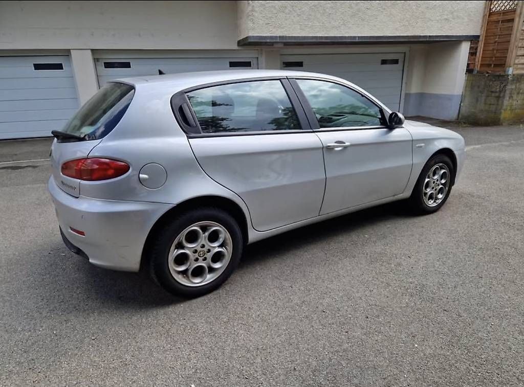 Autos: ALFA ROMEO 147 – D'occasion à Pfungen par dimeautomobile 2