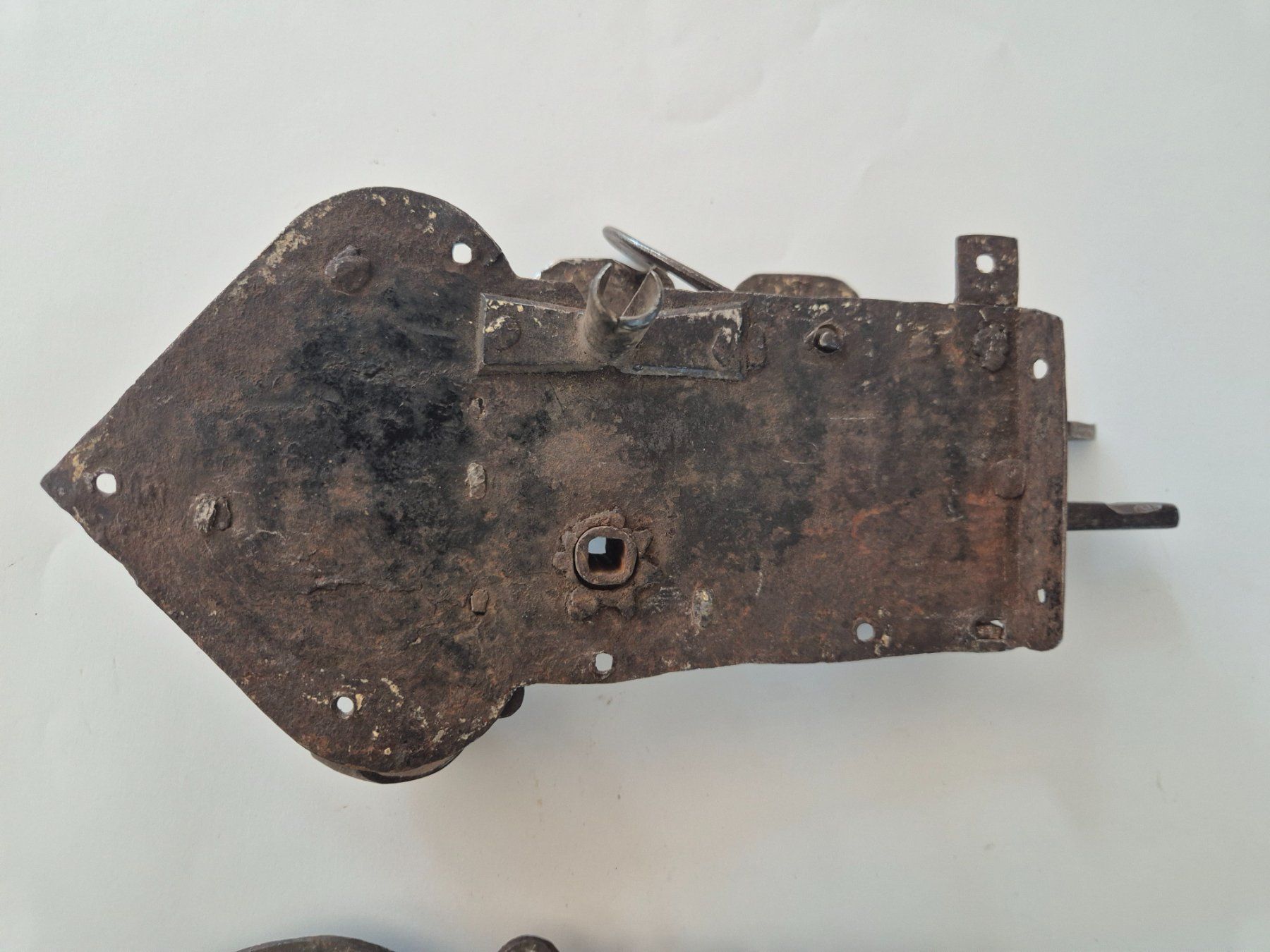Cadenas: 2 antike Schlösser, Eisen – D'occasion à Trimstein par Blumenstrauss17 3