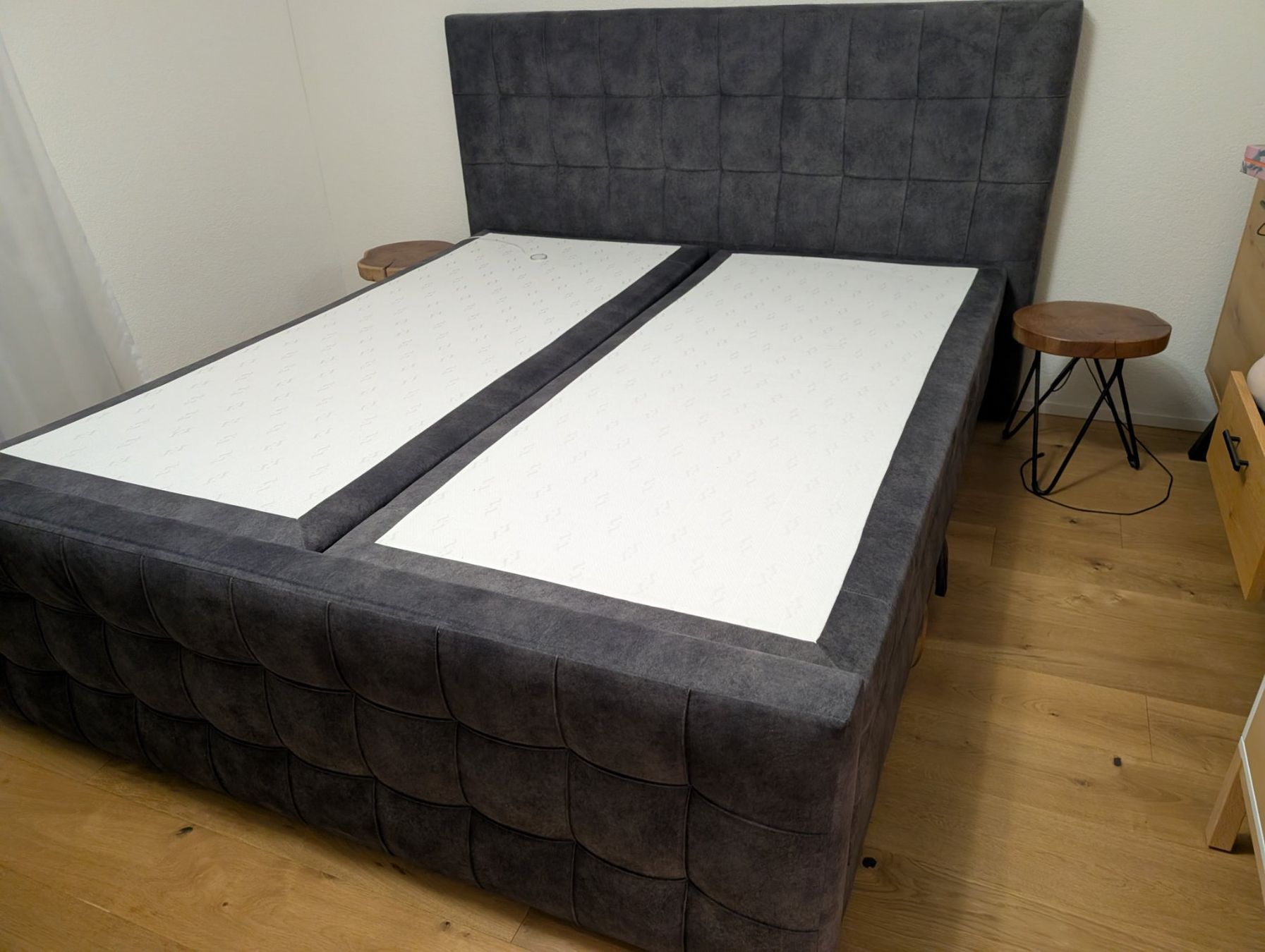 Lits: Boxspringbett dunkelgrau – D'occasion à Zollikofen par tantun 1