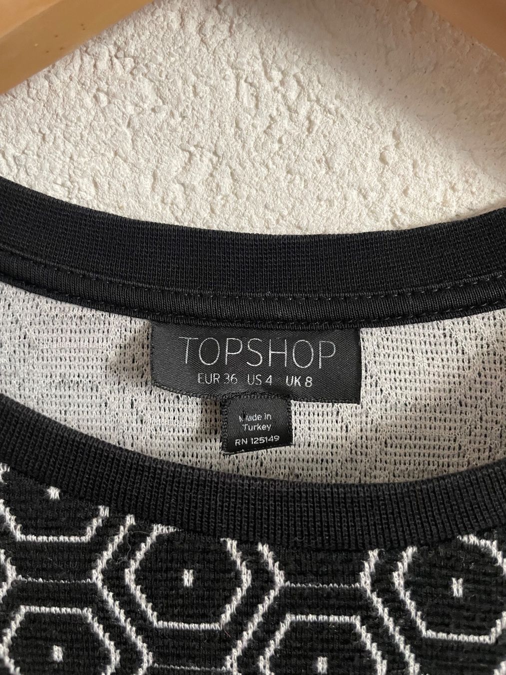 Maglioni & Felpe: Topshop sweater – Usato da Neuchâtel venduto da Enoemis_ 2