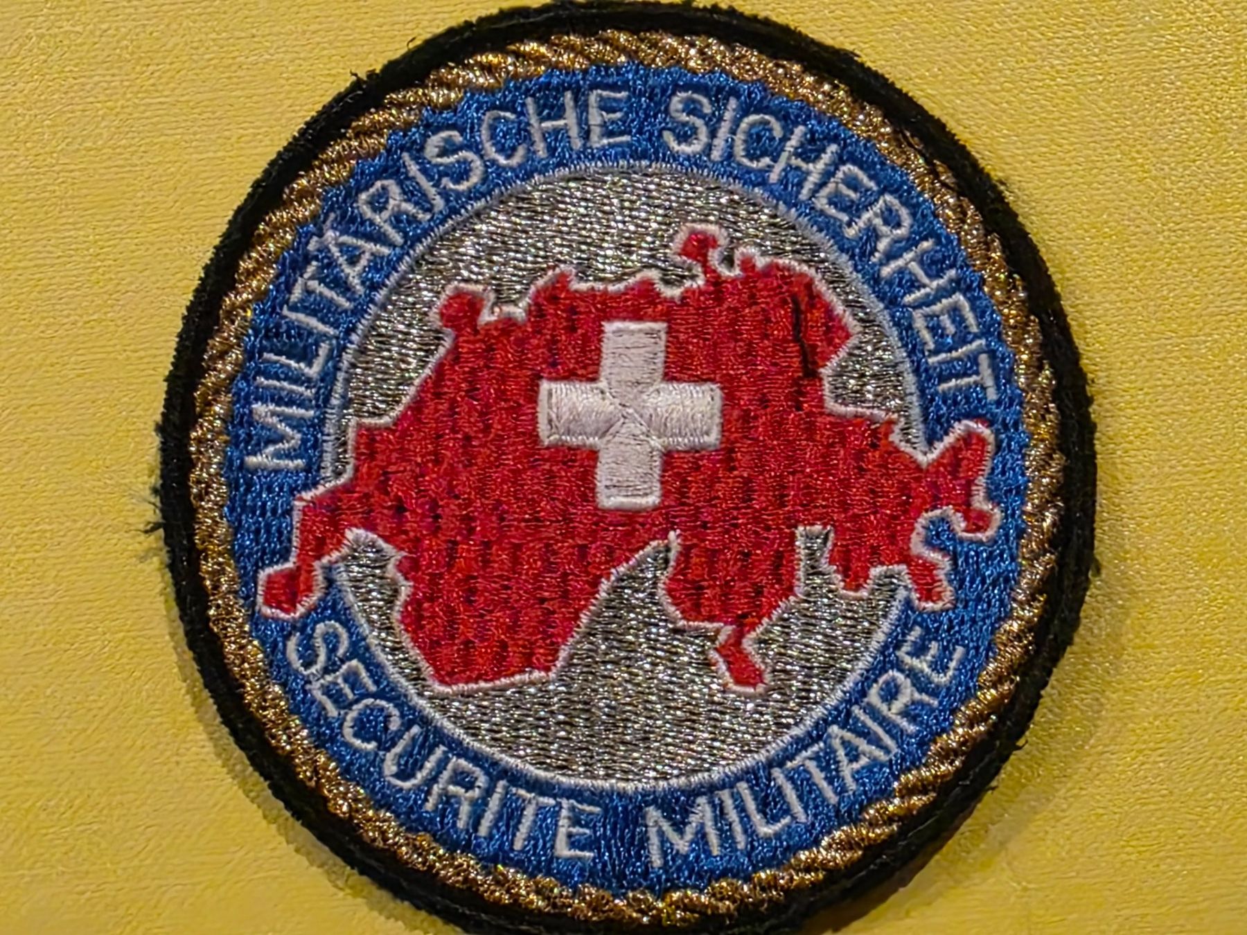 Schweizer Armee Plaketten & Abzeichen: Militar Sichereit Badge Original neu – Neu (gemäss Beschreibung) aus Nyon von freetoys08