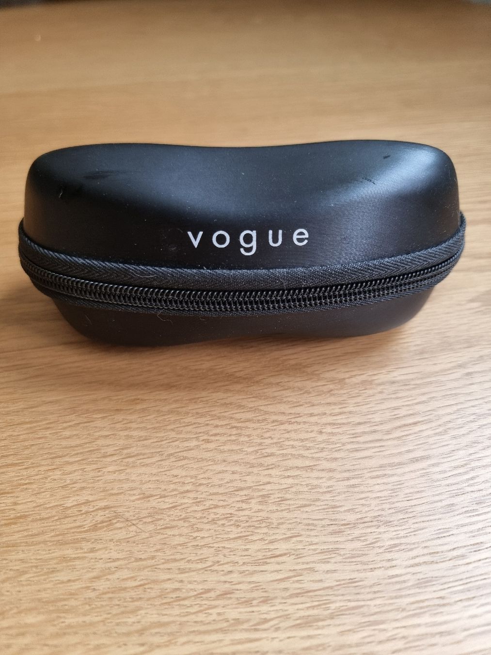 Vogue Brillen & Gläser: Vogue Sonnenbrille – Gebraucht aus Interlaken von NataliiaS 6