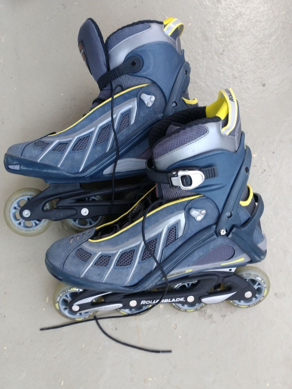 Pattini in linea & Pattini a rotelle: Rollerblade Inlineskates Gr 45.5 30cm Skates Inline – Usato da Kilchberg venduto da Iniminishort 2