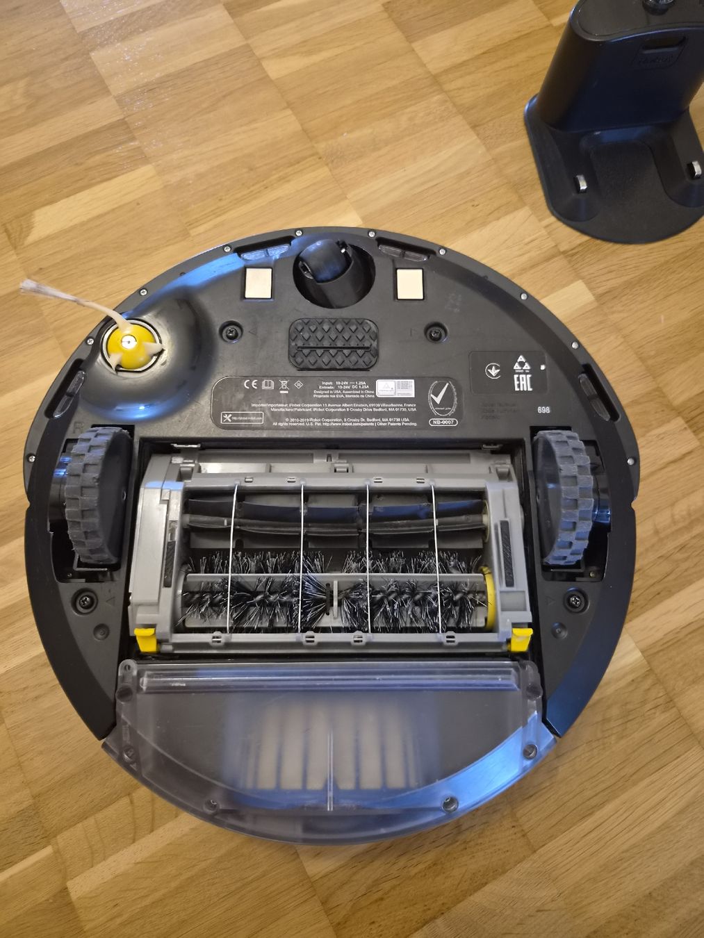 Irobot Aspirapolveri & Accessori: Saugroboter iRobot Roomba mit Ladestation gebraucht – Usato da St. Gallen venduto da Fudonator2000 1
