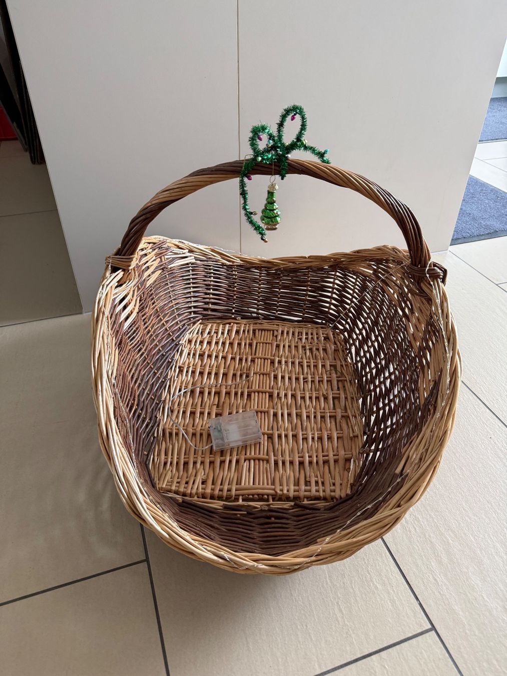 Autres articles pour la maison: Korb aus Weidengeflecht – D'occasion à Reinach BL par 15Miiine16