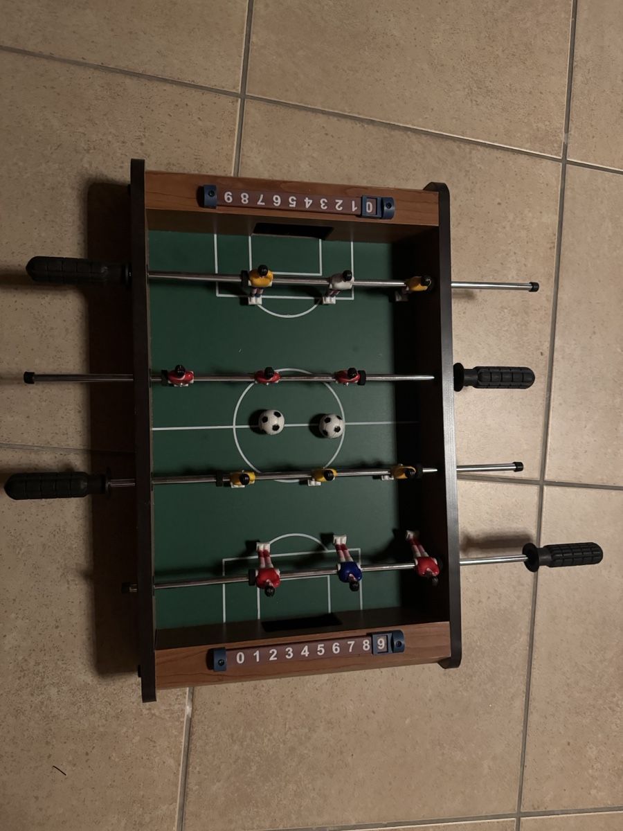 Giochi: Tischfussball inkl. 2 Bällen – Usato da Brugg AG venduto da JerryG.