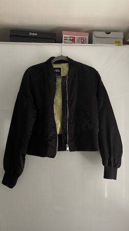 Bomberjacke Zara Schwarz