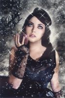 Original Autogramm von CHARLOTTE CHURCH auf Großfoto