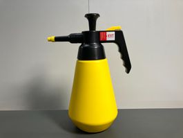 neuer KWT - Druckpumpzerstäuber/Sprüher 1.5L / Gelb ab 1.-