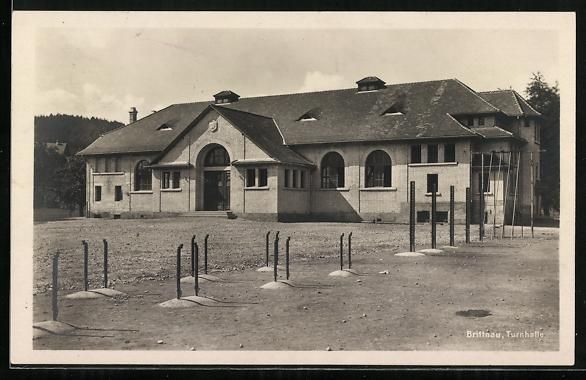Ansichtskarten: AK Brittnau, Turnhalle mit Platz – Gebraucht aus Berlin von bartko-reher