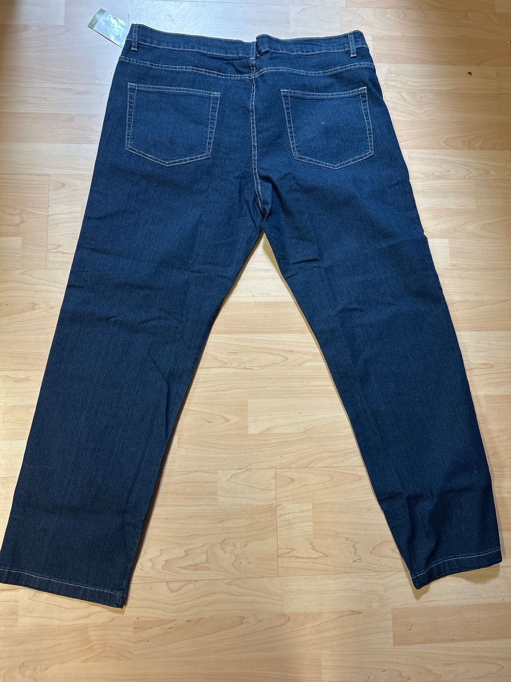 Jeans: Dunkelblaue Jeans, Gr.29 Bundweite ca. 116cm – Nuovo e nell'imballaggio originale da Koppigen venduto da Ready2Work 1