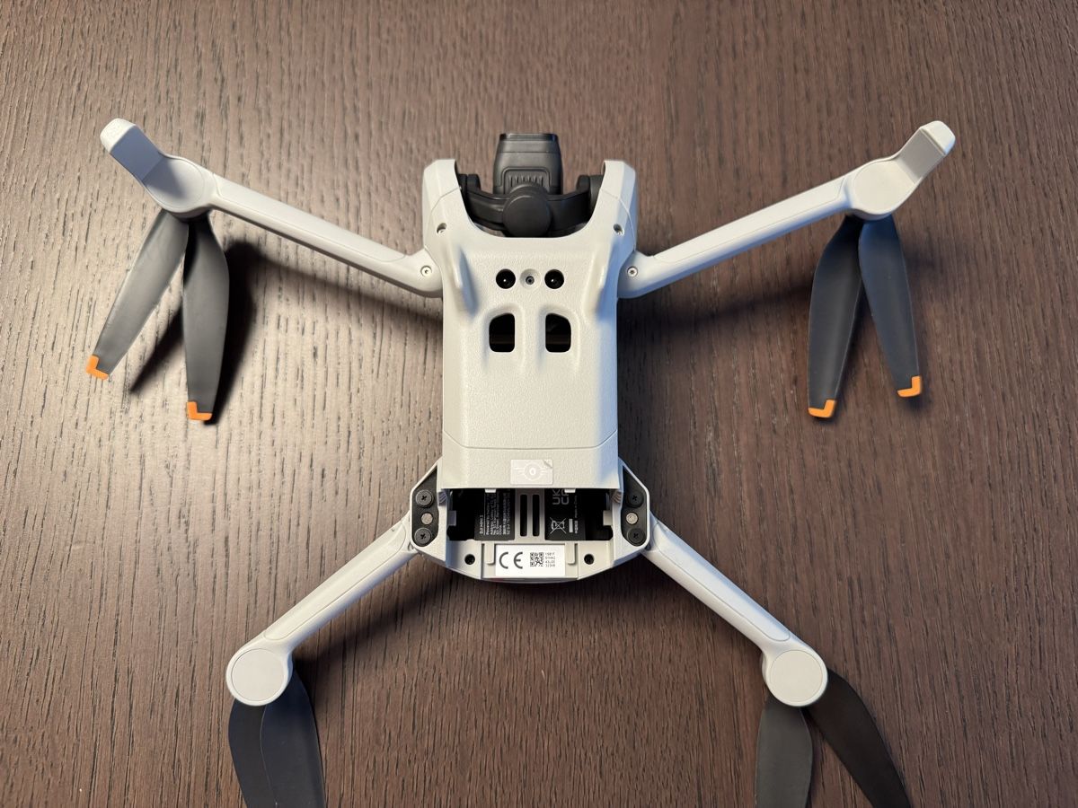 DJI Videocamere: DJI Mini 3 Fly More Combo + ND-Filter-Set – Usato da Turgi venduto da cleaner7 3
