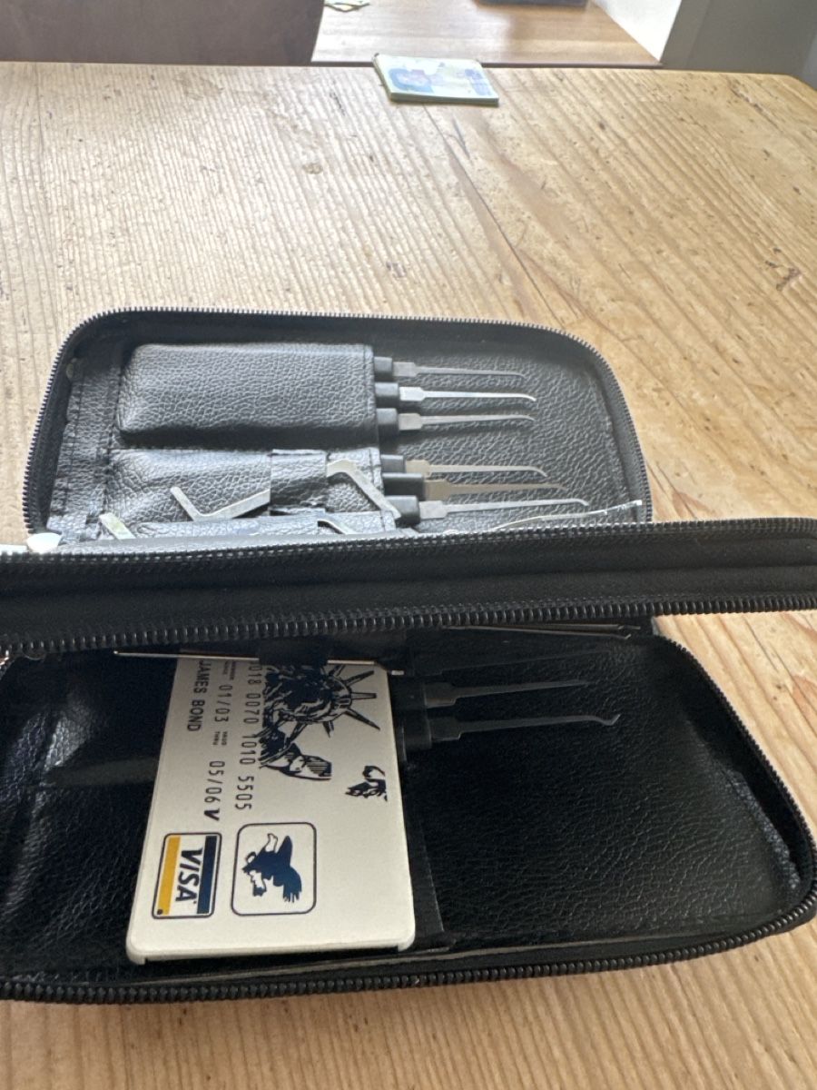 Giocattoli: Werkzeugset Dietriche mit Etui neuwertig – Usato da Olten venduto da san_p5gs 3