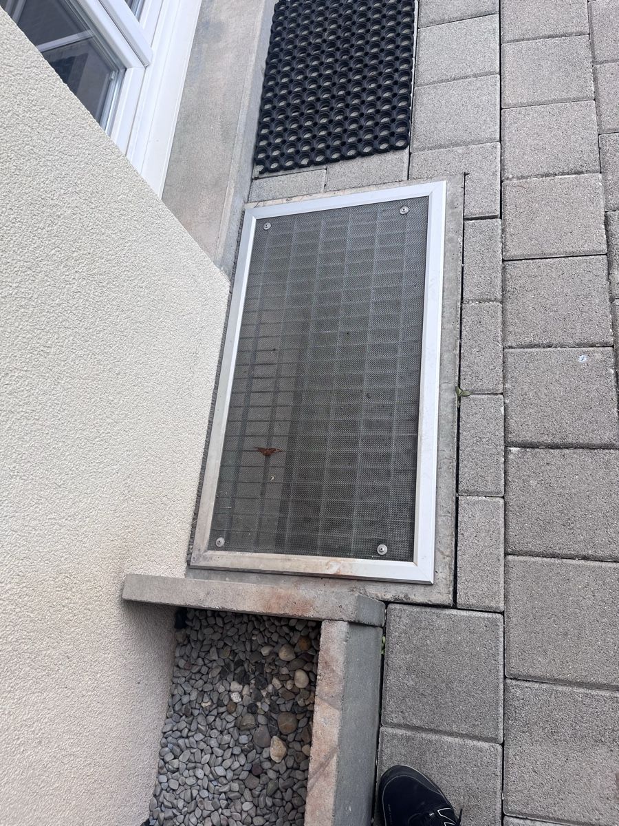 Griglie e Inferriate: Lichtschachtabdeckung, 860x466mm – Usato da Roggwil BE venduto da WULU