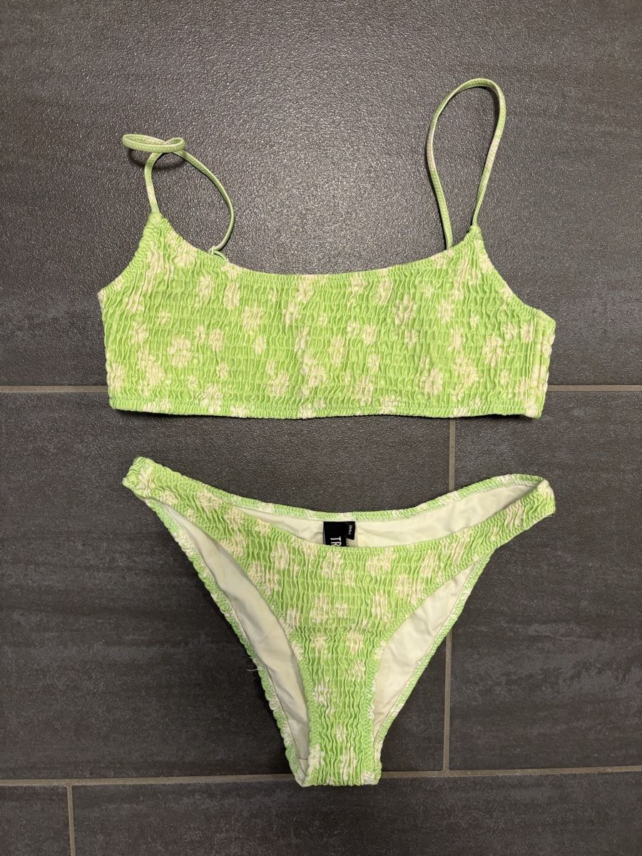 Costumi da bagno & Bikini: Green Floral Triangl Bikini S – Usato da Rümlang venduto da svent 1
