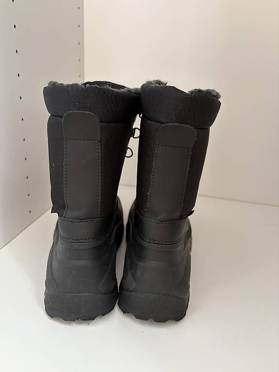 Scarpe per ragazzi: Bottes de neige – Usato da Conthey venduto da carina.pereira 1