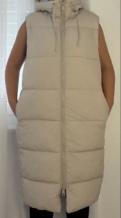 Beige H&M Steppweste mit Kapuze