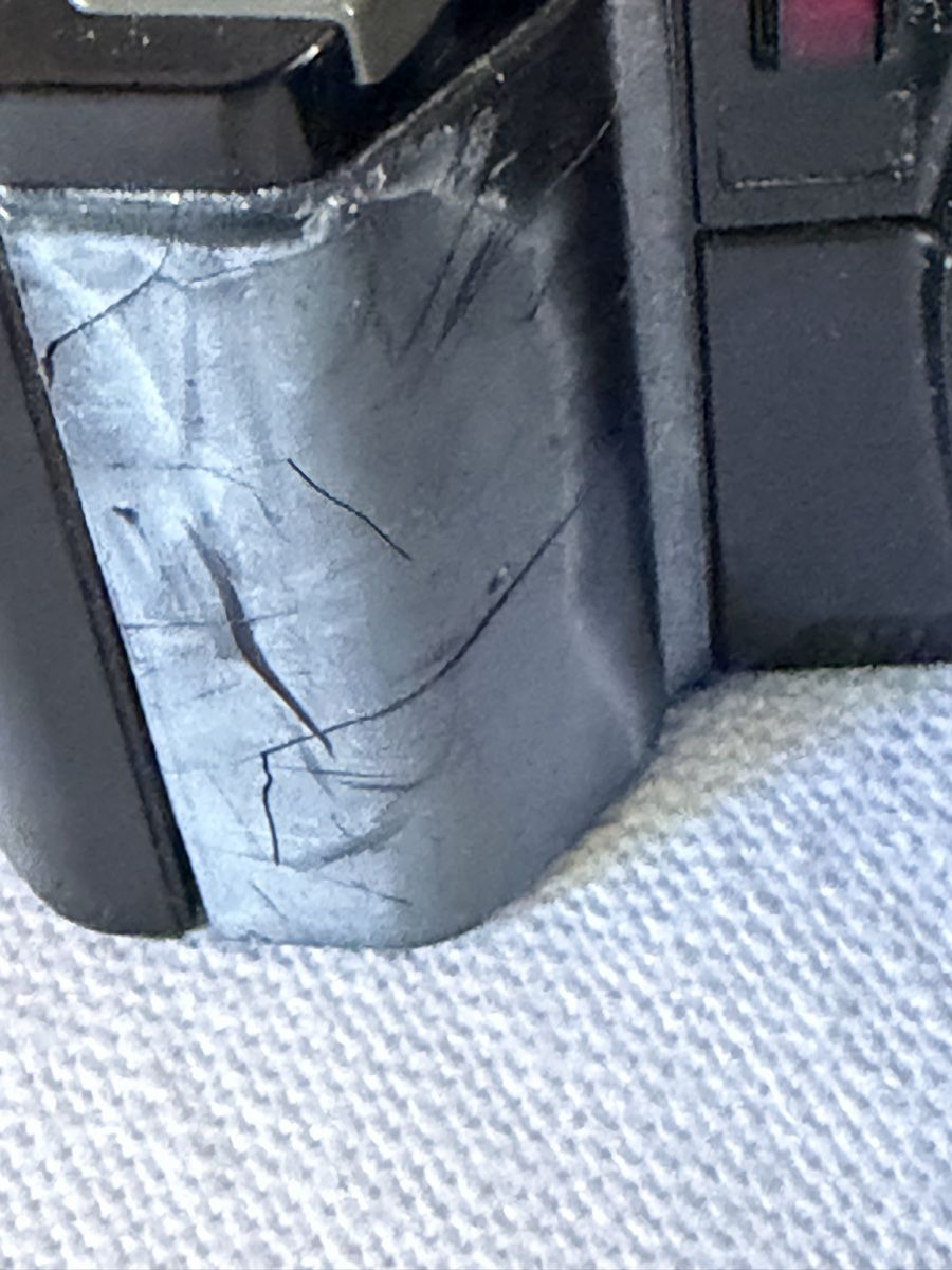 Minolta Fotocamera: Minolta 7000  mit 2 zusätzlichen Objektiven – Usato da Wettingen venduto da Mat5430 4
