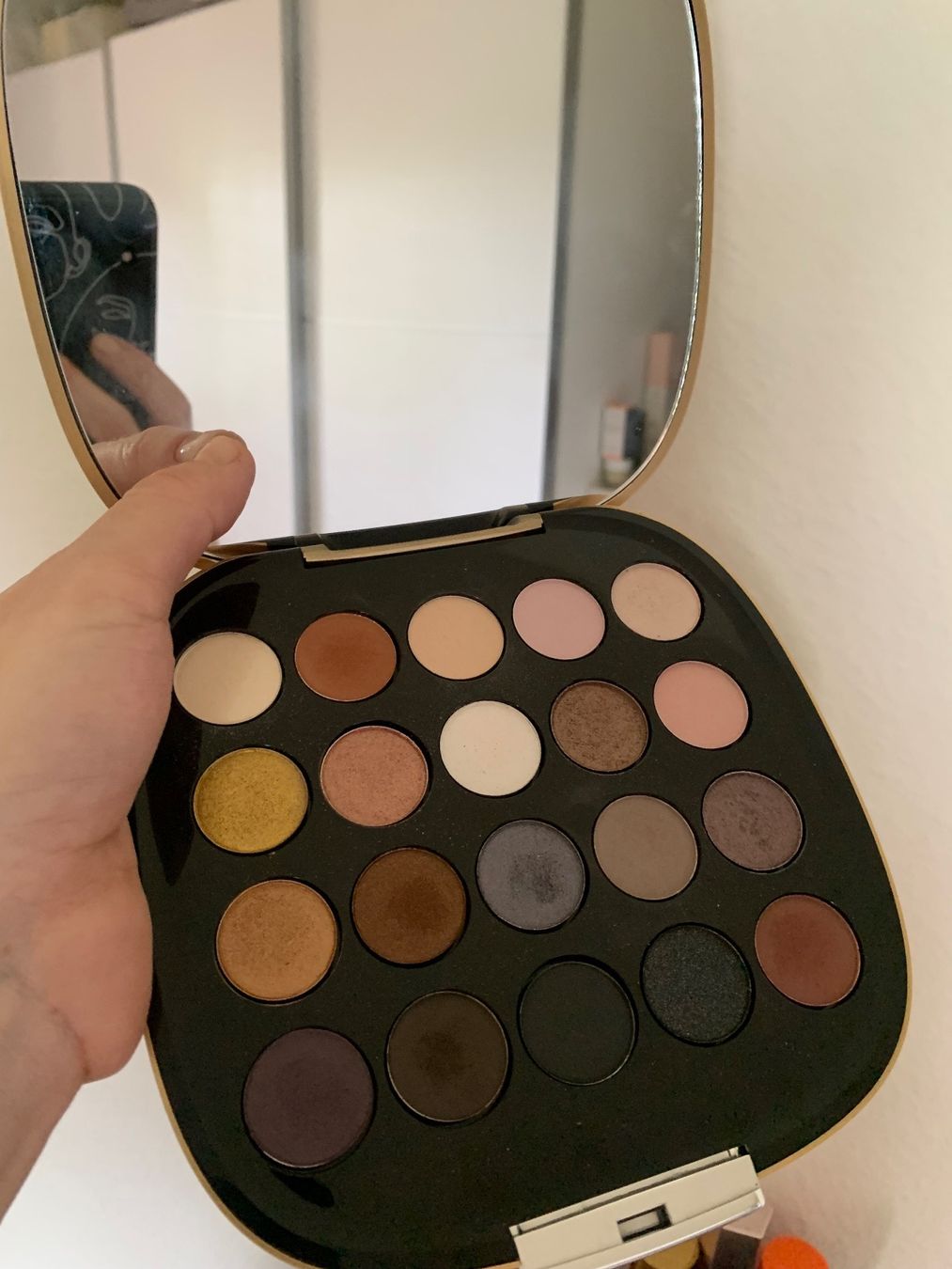 Marc Jacobs Make-up: Marc Jacobs Eyeshadow Palette, voll, Limitiert – Gebraucht aus Zürich von deruja 1