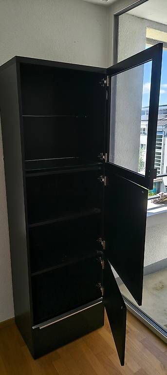 Ikea Vetrine: IKEA Besta Vitrine – Usato da Wil SG venduto da Terapro 1