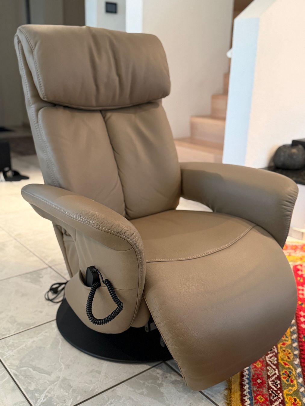 Himolla Fauteuils: Relaxsessel elektrisch Leder – D'occasion à Grüningen par gud_yh6n