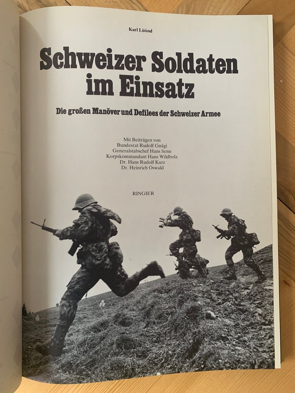 Libri: Schweizer Soldaten im Einsatz – Usato da Thalwil venduto da Ardez123 2