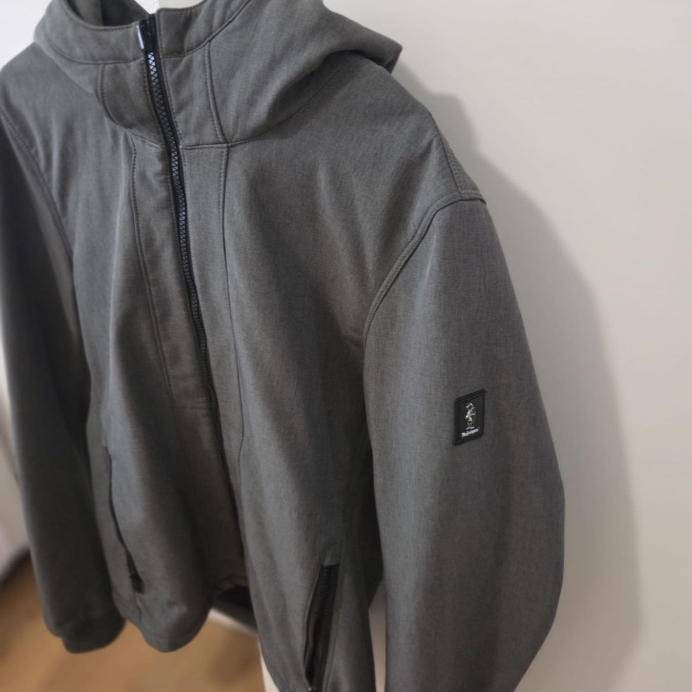 Giacche: Giacca softshell da uomo verdone- Perfetta per l'autunno! – Usato da Zürich venduto da and_6k66 3