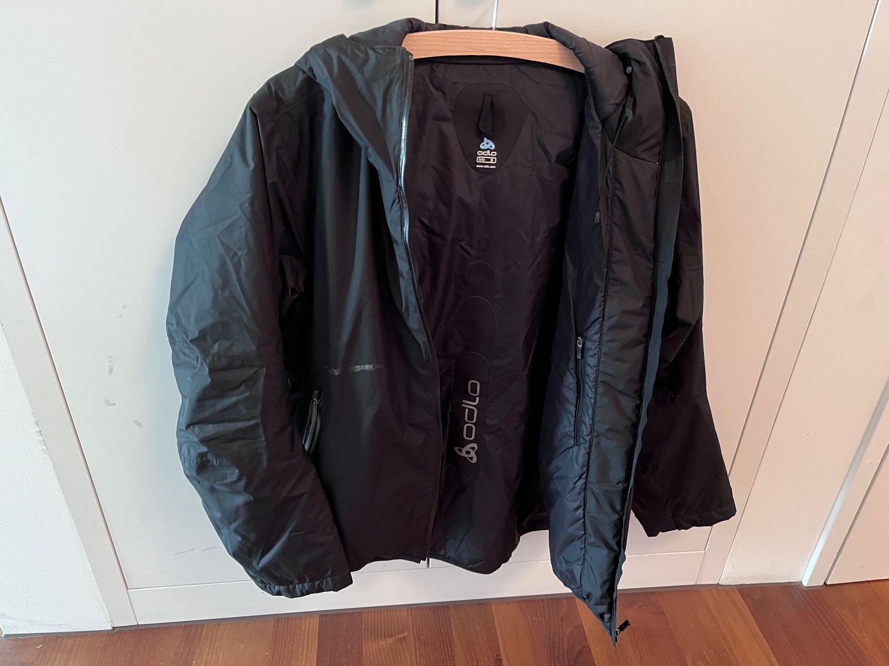 Odlo Giacche: Odlo Winterjacke Damen S – Usato da Zürich venduto da aneme 5