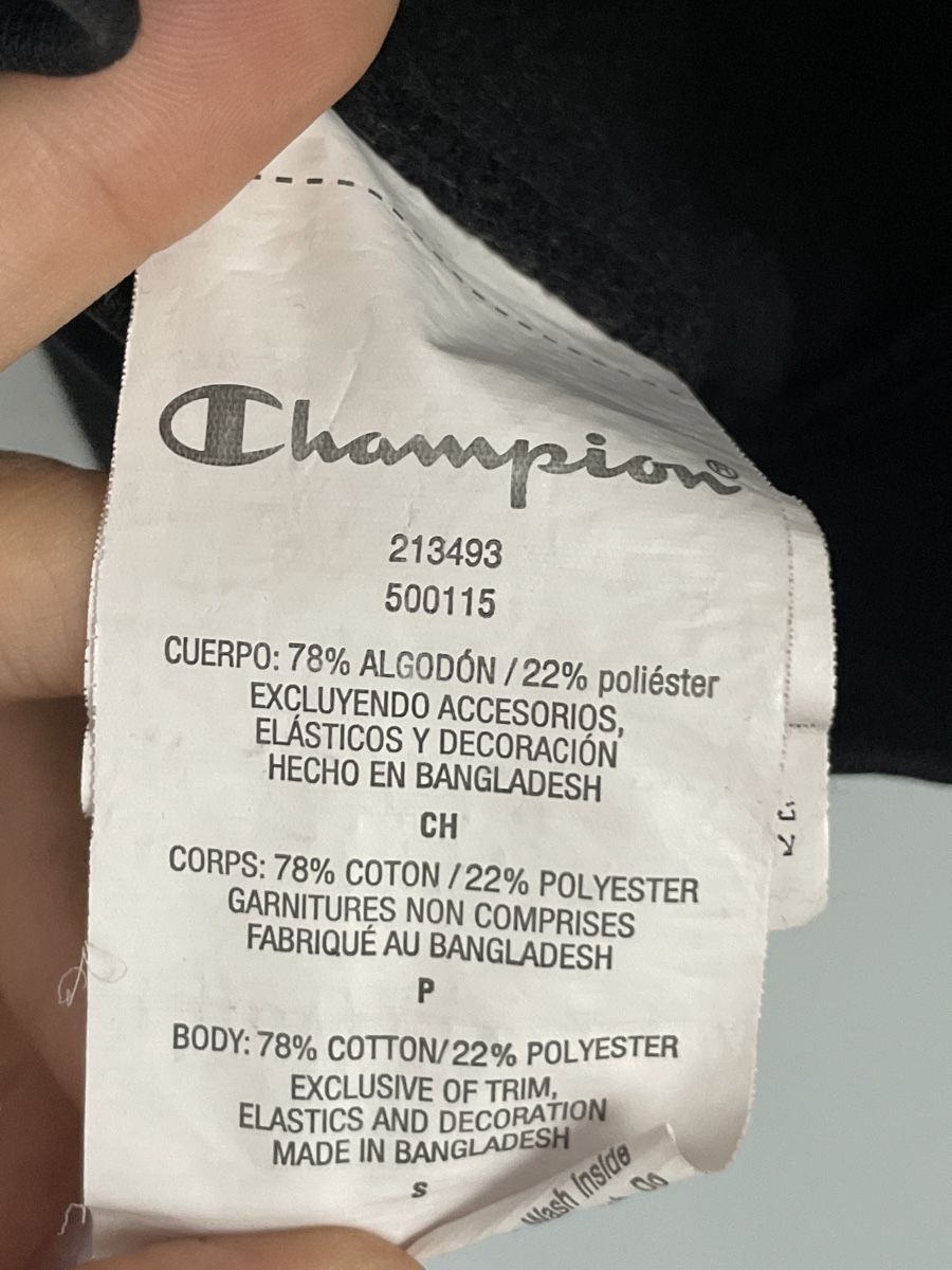 Champion Pullover & Sweatshirts: Champion Hoodie/Pullover in S – Gebraucht aus Grenchen von servet.t 3