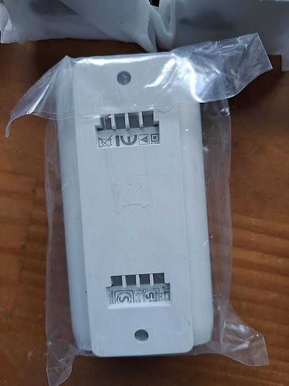 Ubiquiti Unità & Adattatore: PoE Injector Ubiquiti U-POE-AF – Nuovo e nell'imballaggio originale da Attiswil venduto da ewy_g8th 1