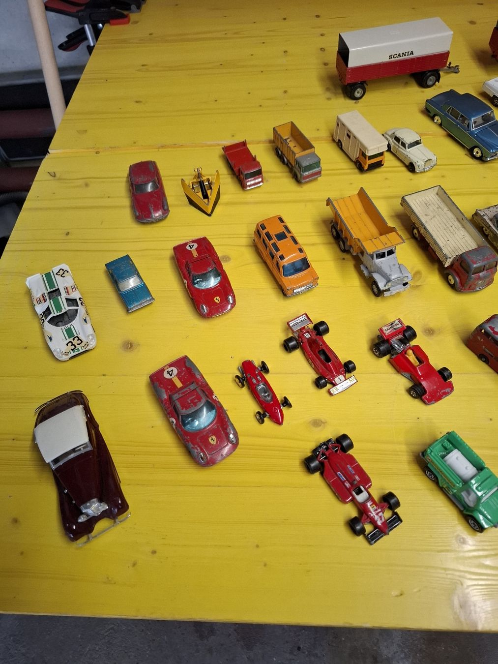Dinky Toys Modellini d'auto: Grosse Sammlung Modellautos diverse Marken bespielt – Usato da St.Gallen venduto da bpeter01 5