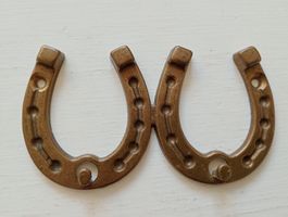 Deko Doppel-Hufeisen aus Messing (10x15 cm) – Glücksbringer
