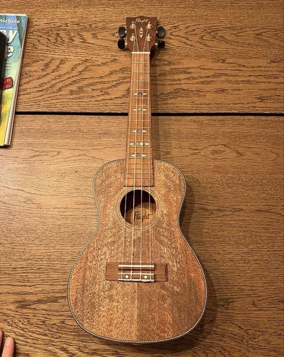 Strumenti musicali: Ukulele Flight  – Usato da Knutwil venduto da SamScythes87 1