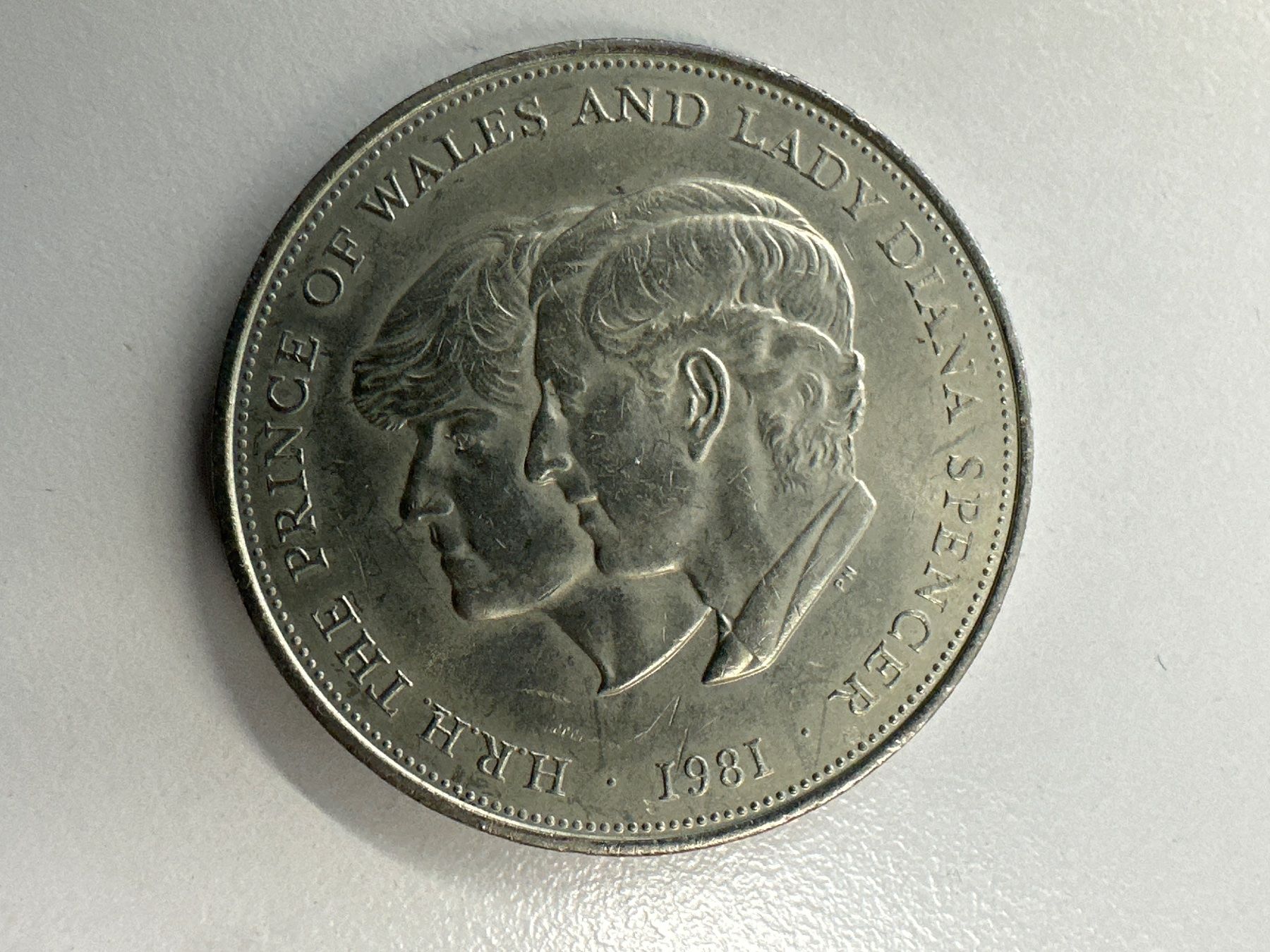 Tutti le monete: 3x 1 Crown, 1x 25 Pence England – Usato da Herisau venduto da herau 5