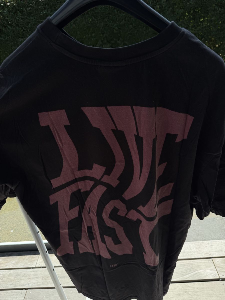 T-shirt: Lfyd Shirt – Usato da Flawil venduto da Richu.s 2