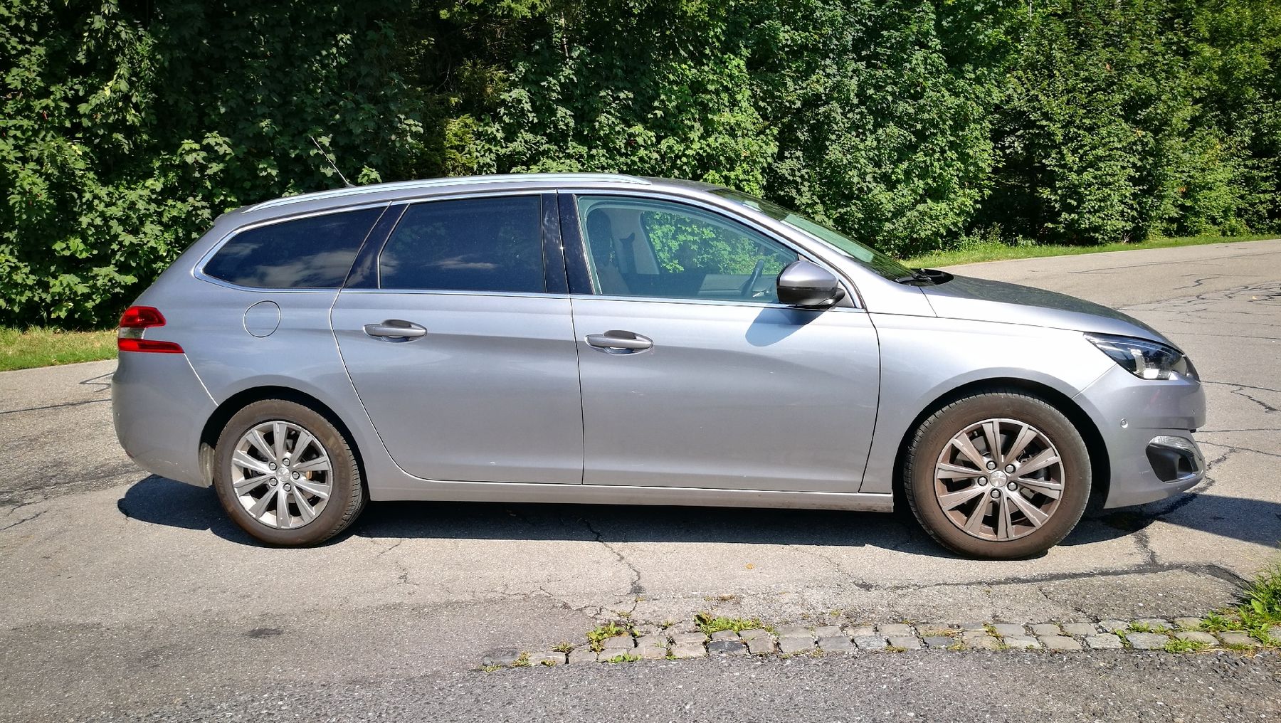 Peugeot Automobili: Peugeot 306 SW 2.0 HDi 2016 88'200km – Usato da Steffisburg venduto da nico232323 4