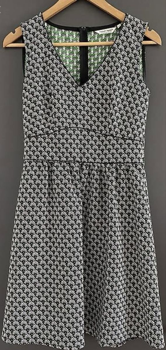 Nafnaf Vestiti: Kleid mit Blumenmuster – Usato da Embrach venduto da ale_v5qn