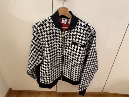 Adidas jackli neu