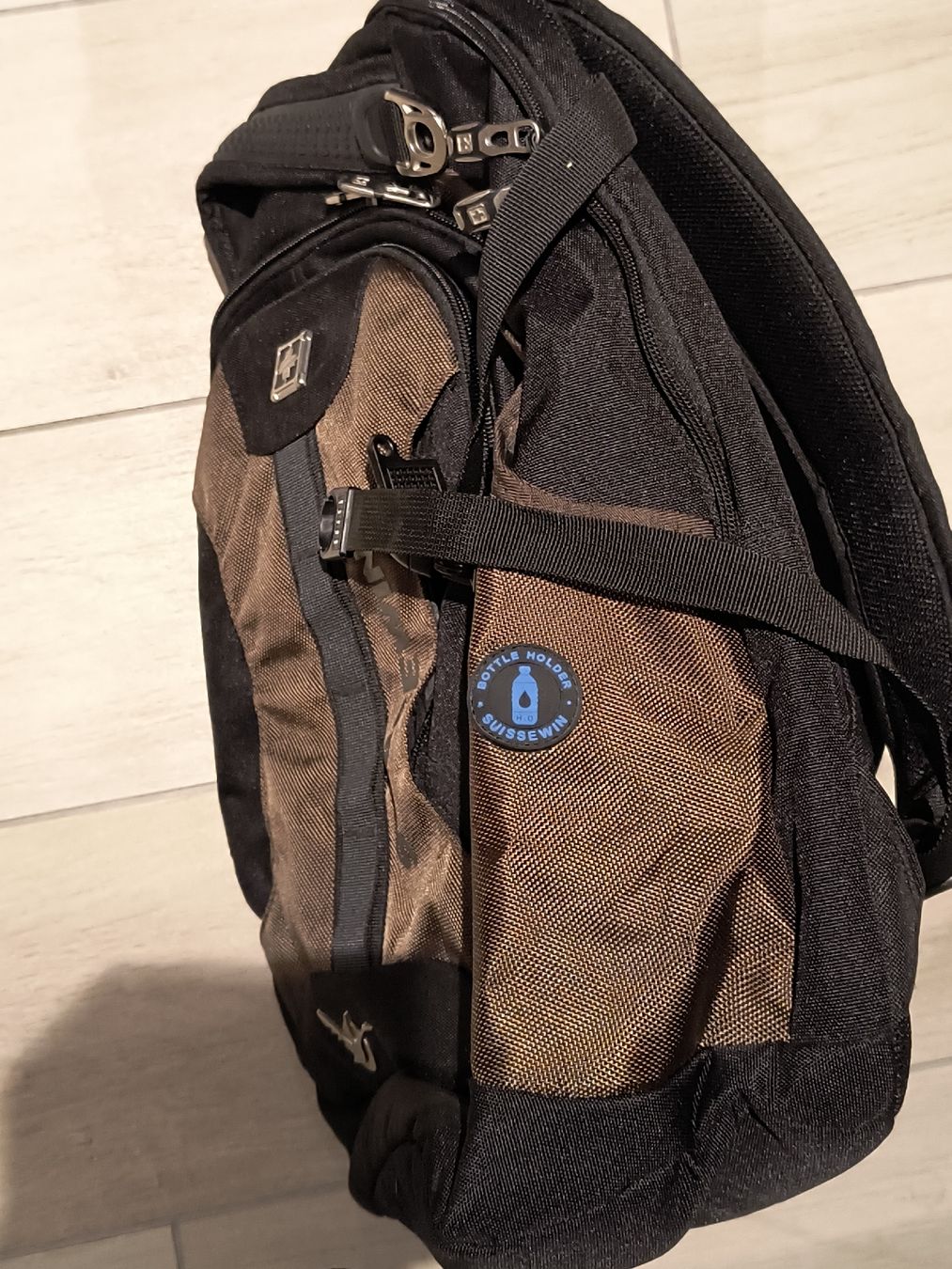 Zaini: Swisswin Rucksack, Support System, braun/schwarz – Usato da Schöfflisdorf venduto da kin_2dp9 3