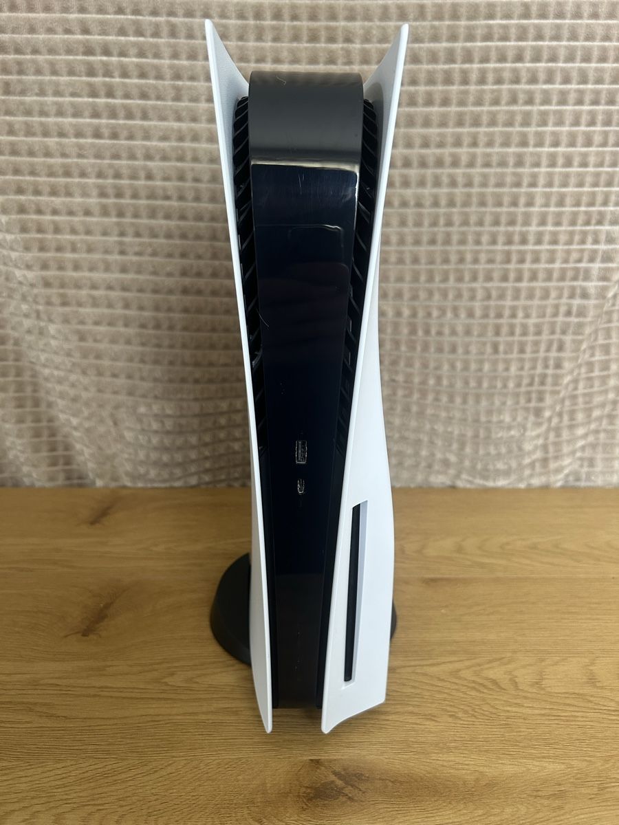 Jeux: Play station 5 disc + jeu – D'occasion à Morges par Tx-20 4
