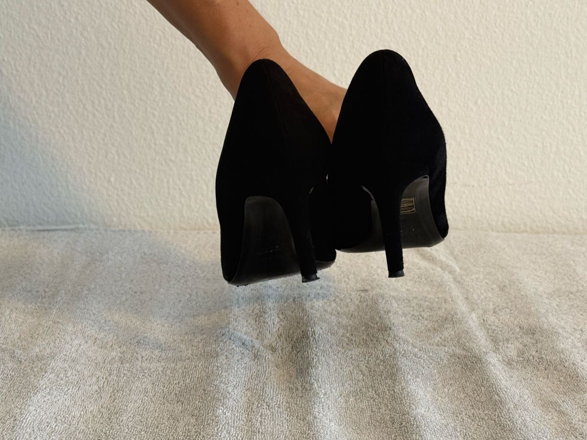 Damenschuhe: Escada Designer-Pumps Schwarz Gr. 40 – Gebraucht aus Affoltern am Albis von yumalee 2