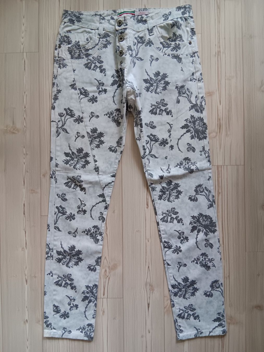 Please Jeans Jeans: PLEASE P78 Jeans taille / Grosse M – Usato da Cossonay-ville venduto da Super-Price-Quality