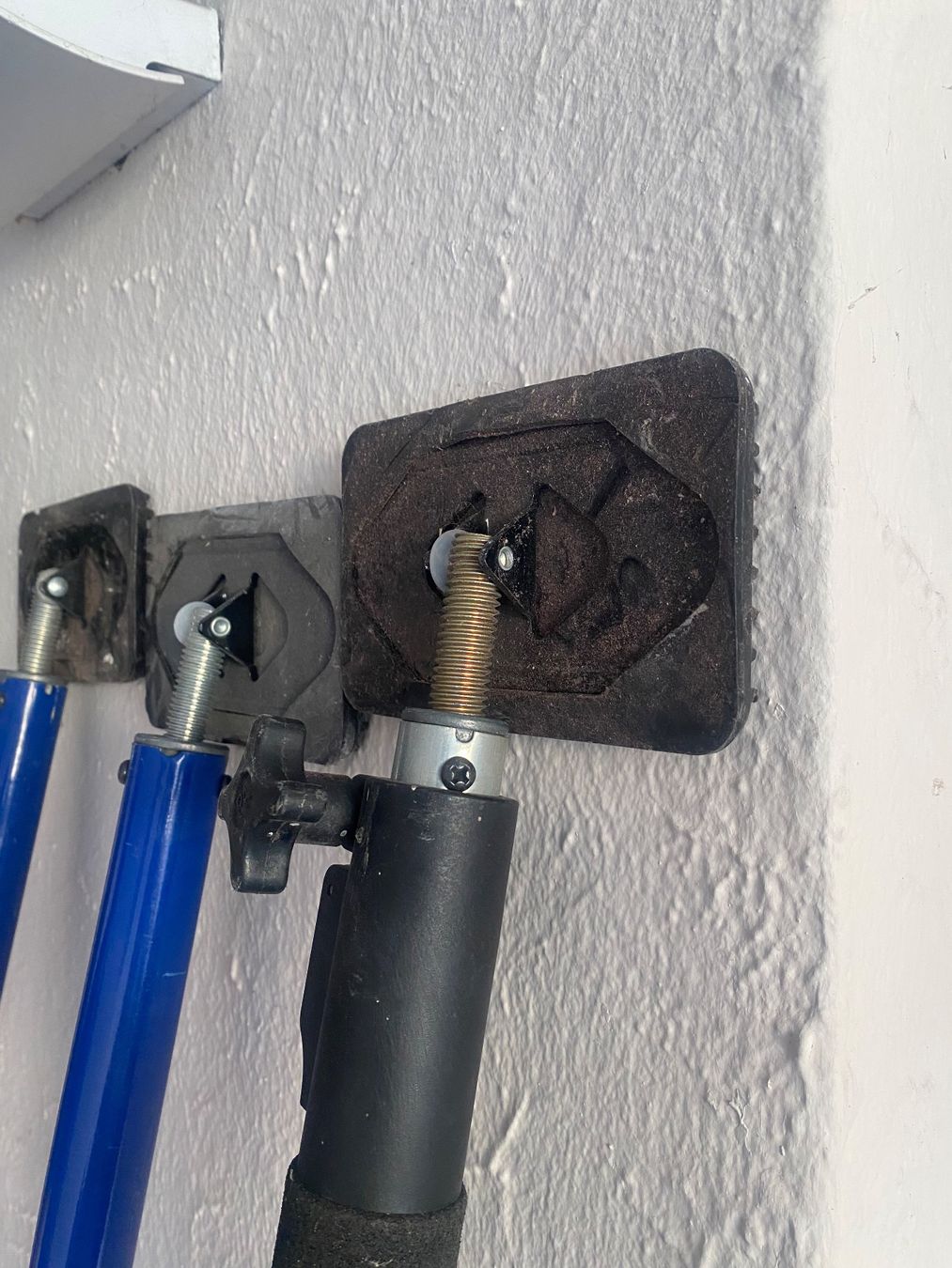 Lux Tutti gli attrezzi: Lux Tools Deckenstützen gebraucht 4 Stück – Usato da Endingen venduto da Fonsi30 3