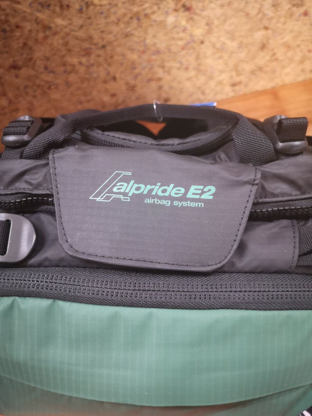 Rucksäcke: Lawinenrucksack BCA Float E2 35L Green – Neu und originalverpackt aus Scuol von Marco-Sport-Scuol 1