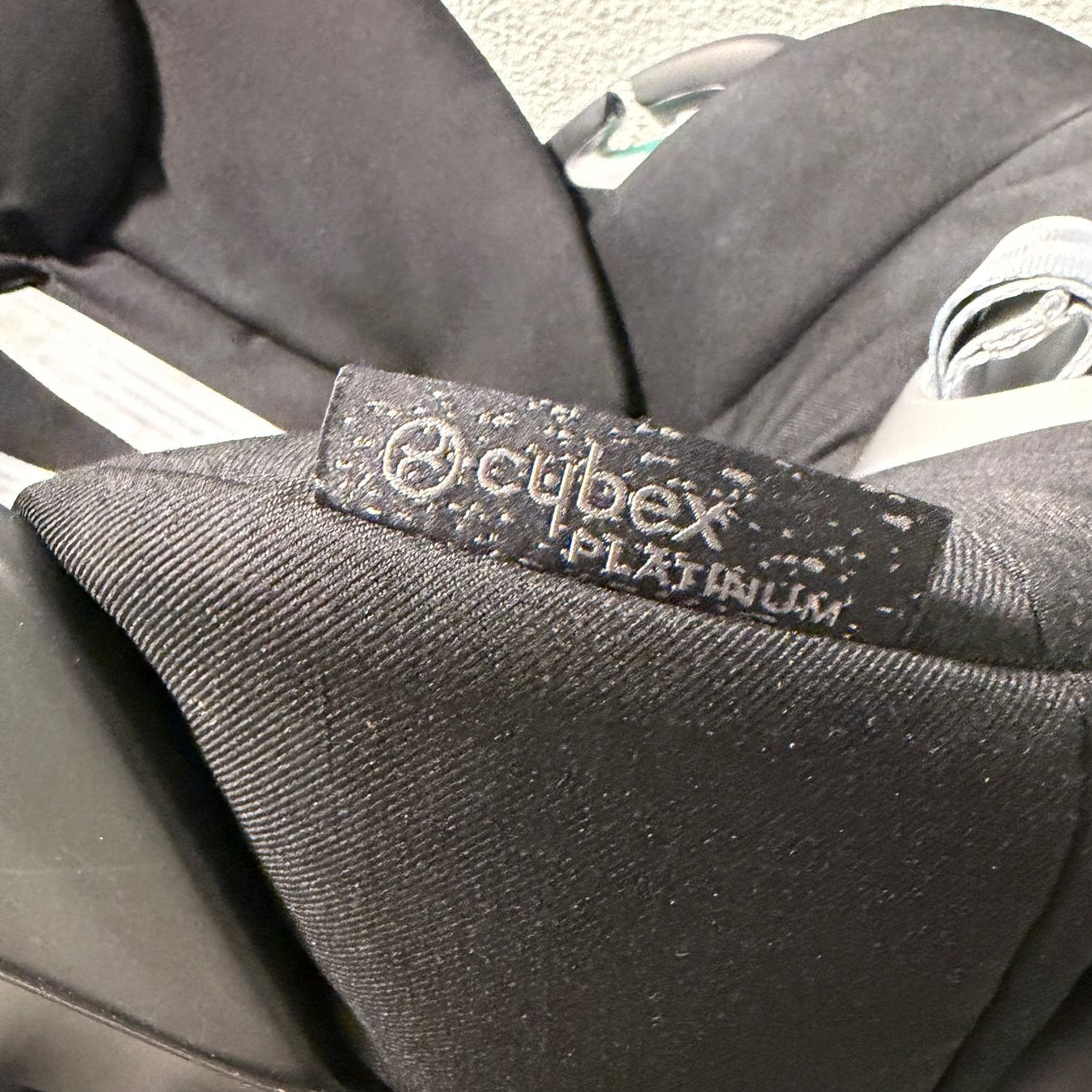 Cybex Auto-Kindersitze: Cybex Cloud Z2 i-Size Babyschale & Cybex Base Z2 – Gebraucht aus Zürich von elle_elle 8