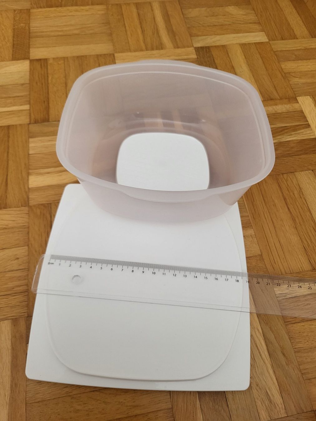 Tupperware Recipients et similaires: Käseglocke (Tupperware) neu – Neuf (Voir description) à Effretikon par han_ch8p 1