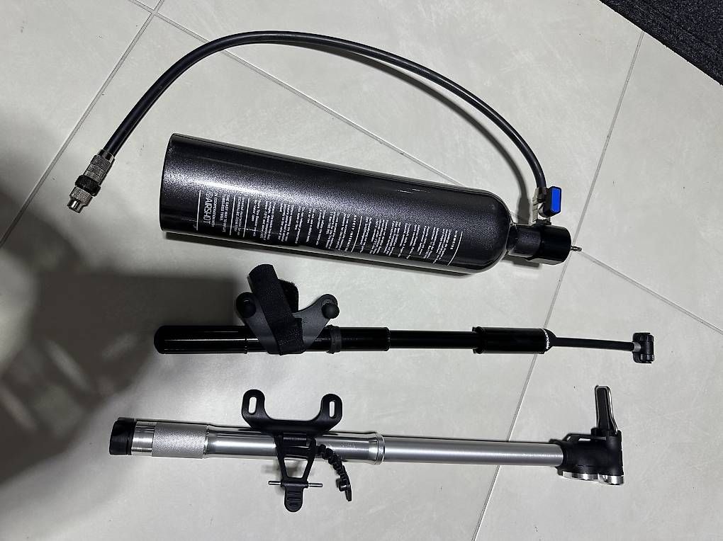Pompe: Pompes vélo  – Usato da Aubonne venduto da petitschlumpf 1