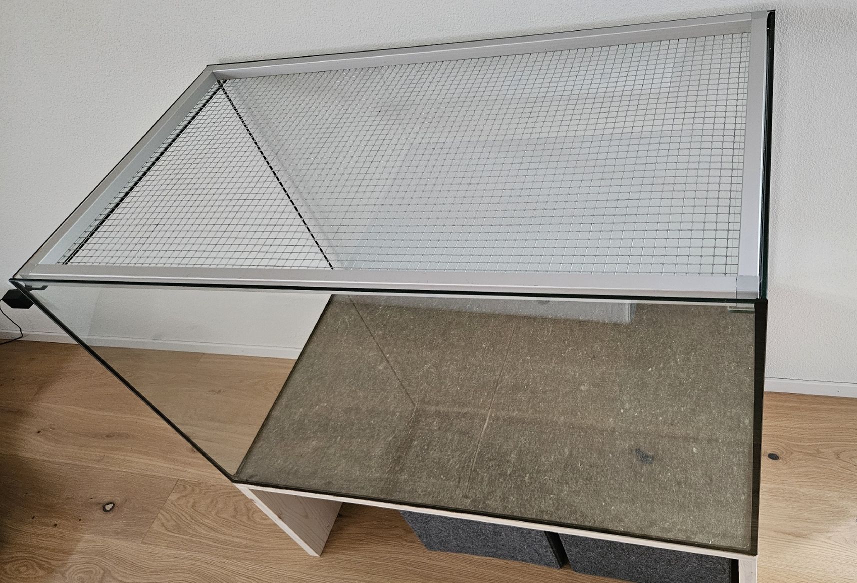 Terrario: Nagarium 100x55x60 cm – Usato da Hettlingen venduto da Dassani 1