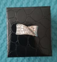 Silberring mit Zirkonia Steinen, Grösse 52
