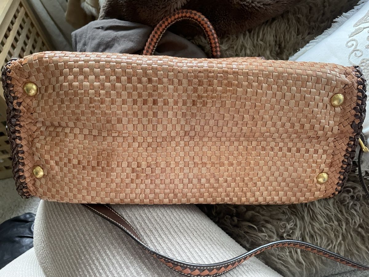 Prada Taschen: Wunderschöne Ledertasche von Prada – Neu (gemäss Beschreibung) aus Zürich von Caracol1998 8